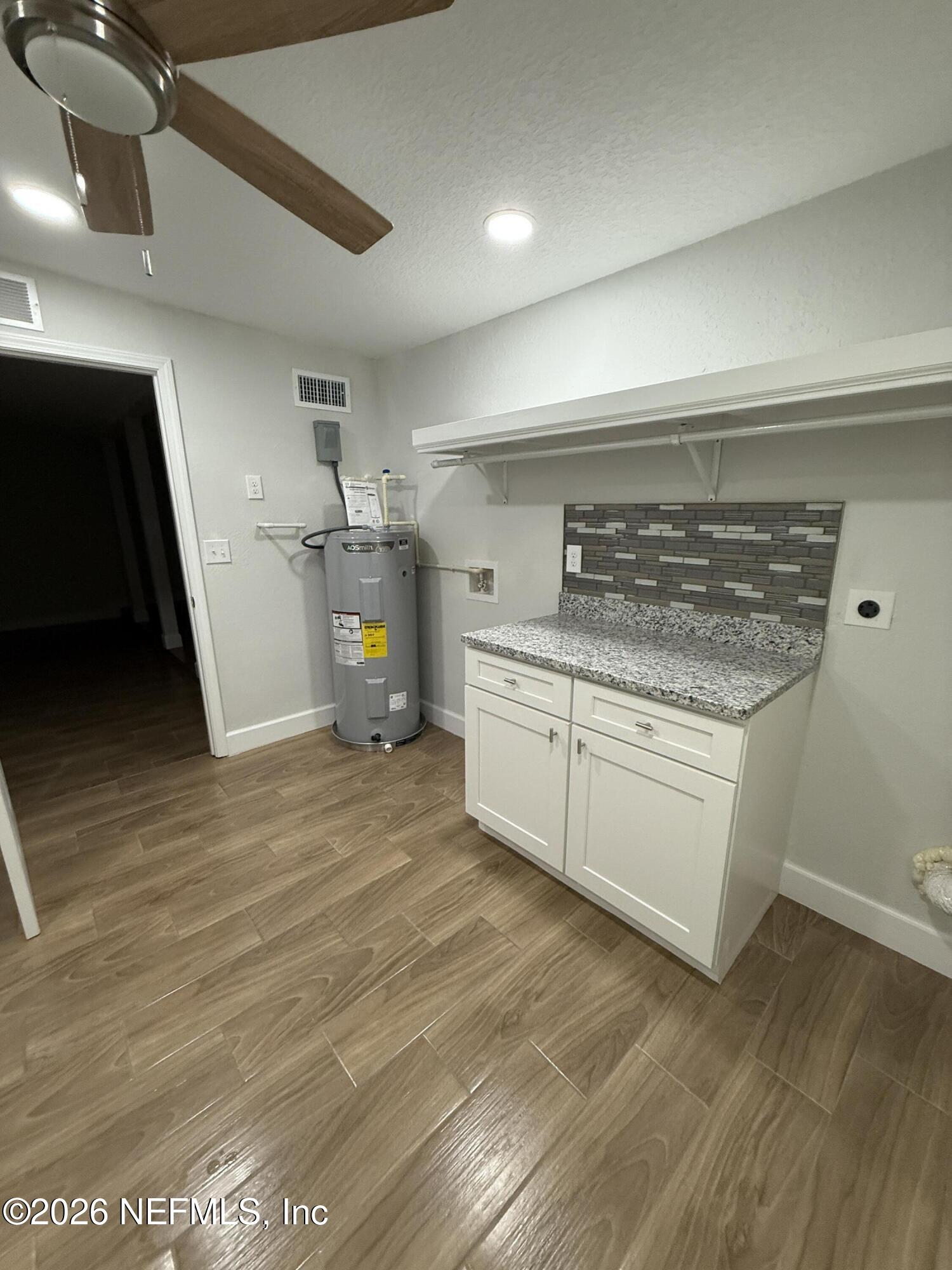 3930 Cobalt Avenue East Jacksonville, FL 32210 - Photo 31 of 44 Laundry Room