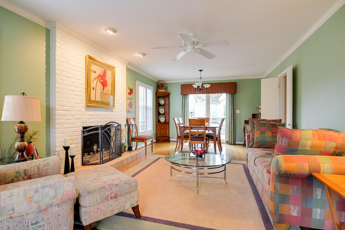 2400 Tuckaho Road Louisville, KY 40207 - Photo 6 of 31 0020