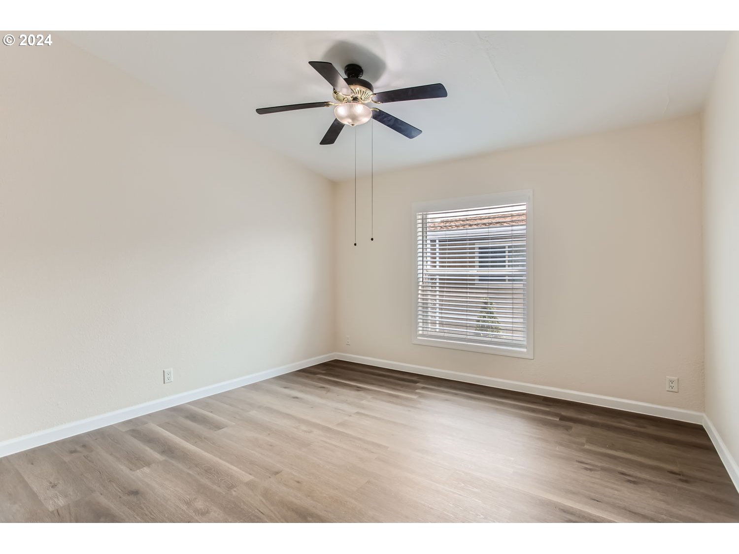 12450 Southwest Fischer Road, Unit 239 Portland, OR 97224 - Photo 20 of 28 Gallery Image 20
