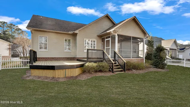 $419,900 | 104 Fairview Lane, Chocowinity, NC 27817