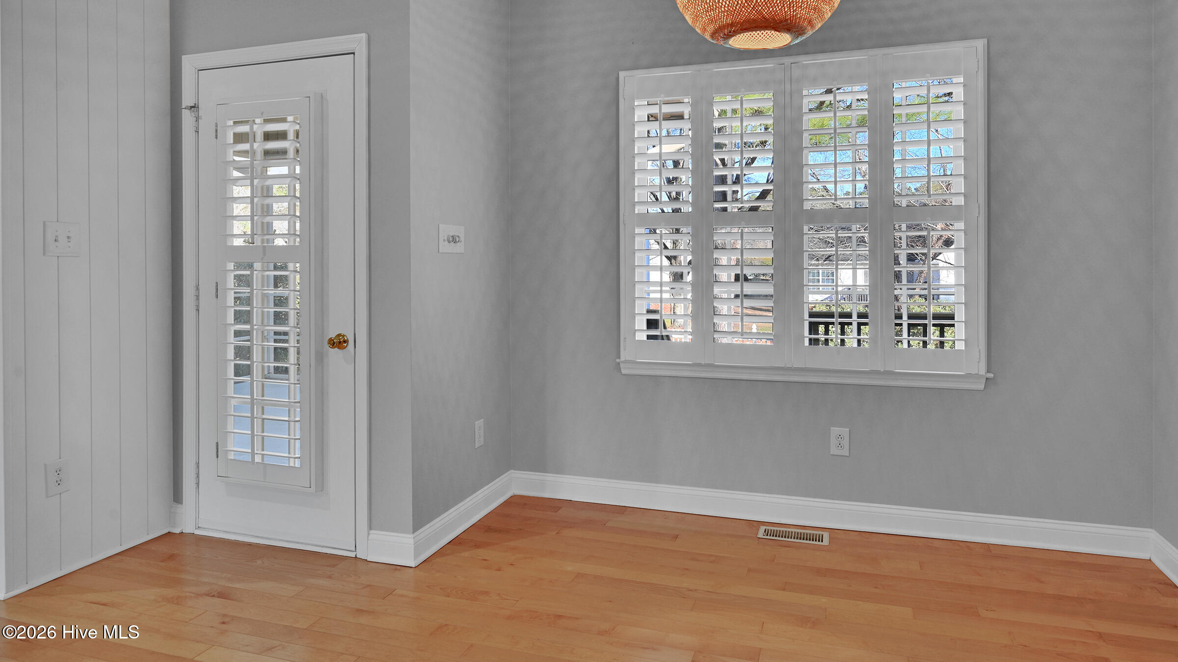 104 Fairview Lane Chocowinity, NC 27817 - Photo 9 of 55 09-Dining room