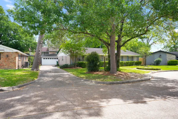 $269,900 | 3019 Rockarbor Drive, Houston, TX 77063
