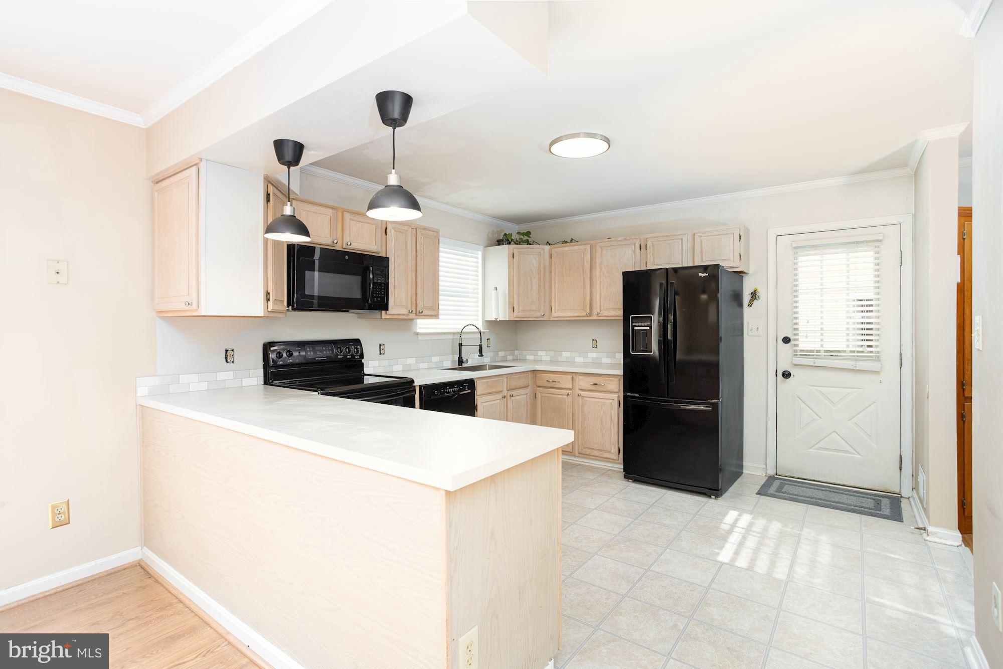 695 Mesquite Road Severn, MD 21144 - Photo 11 of 42 Kitchen