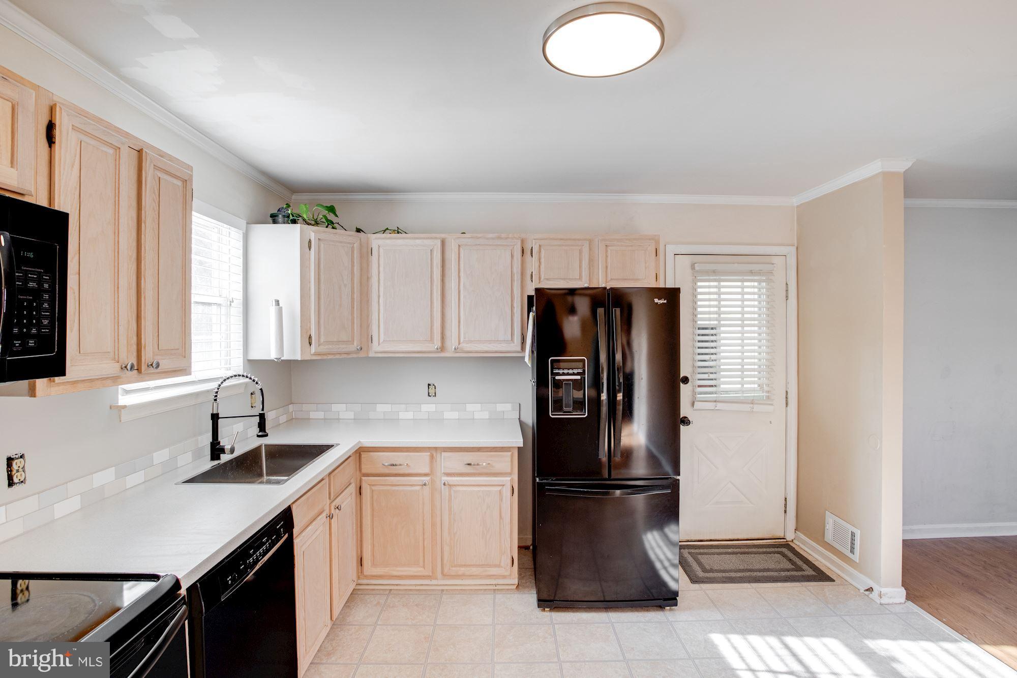 695 Mesquite Road Severn, MD 21144 - Photo 12 of 42 Kitchen