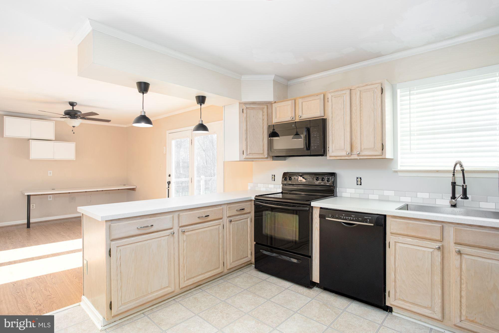 695 Mesquite Road Severn, MD 21144 - Photo 14 of 42 Kitchen