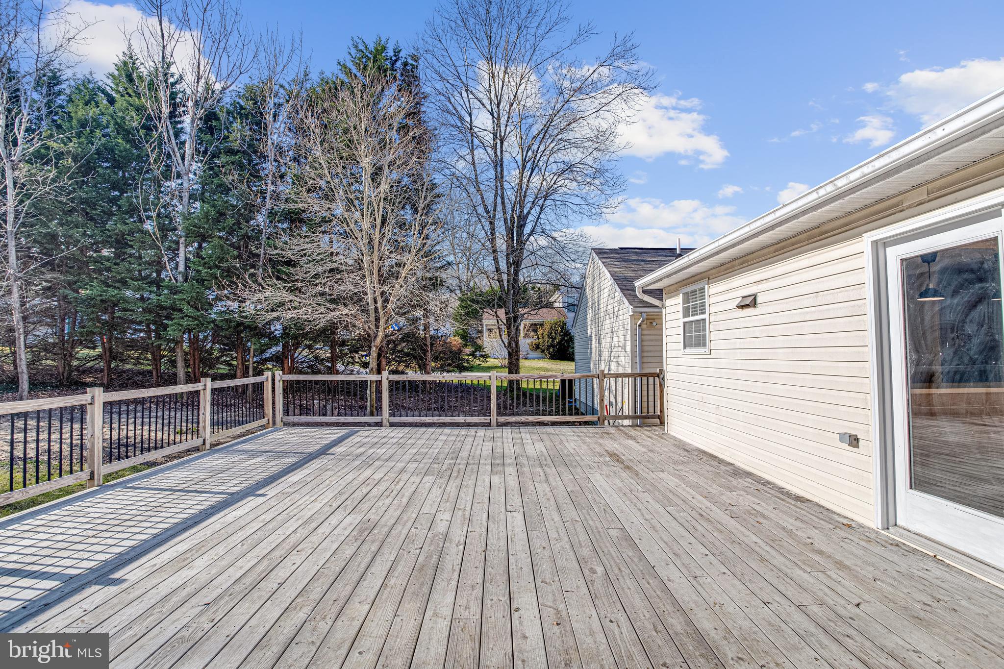 695 Mesquite Road Severn, MD 21144 - Photo 18 of 42 Expansive Deck