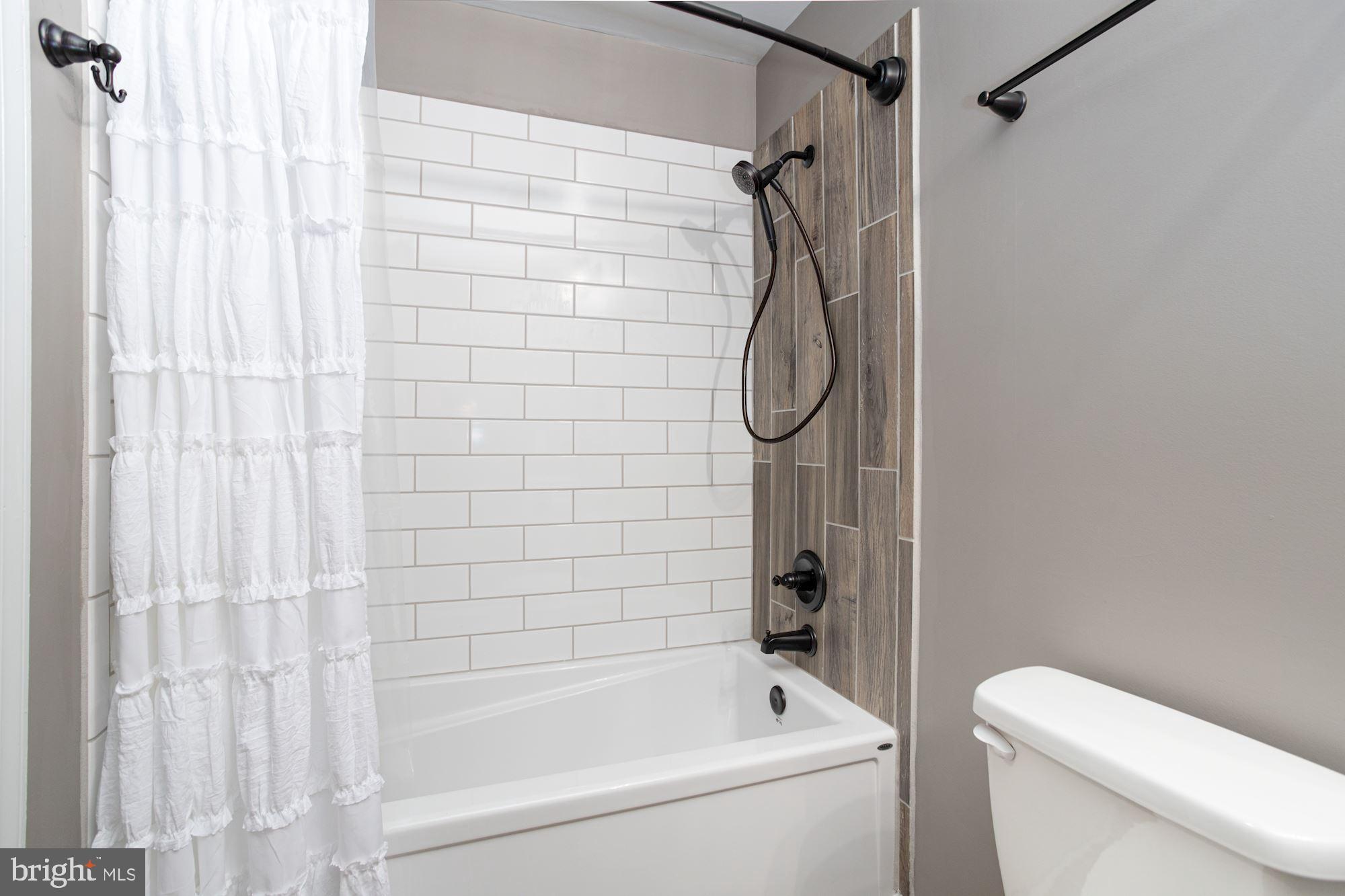 695 Mesquite Road Severn, MD 21144 - Photo 31 of 42 Full Bath