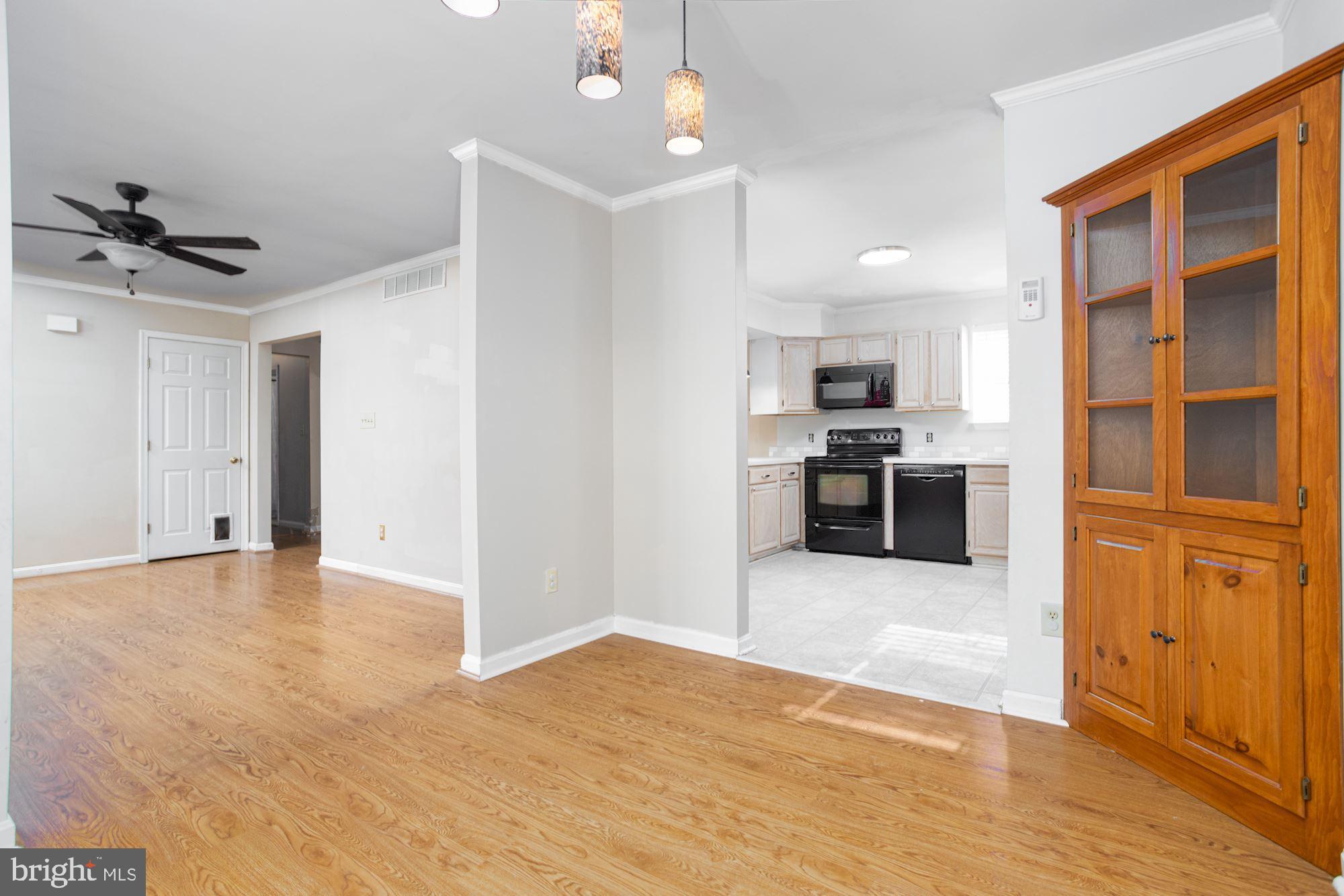 695 Mesquite Road Severn, MD 21144 - Photo 10 of 42 Dining Room