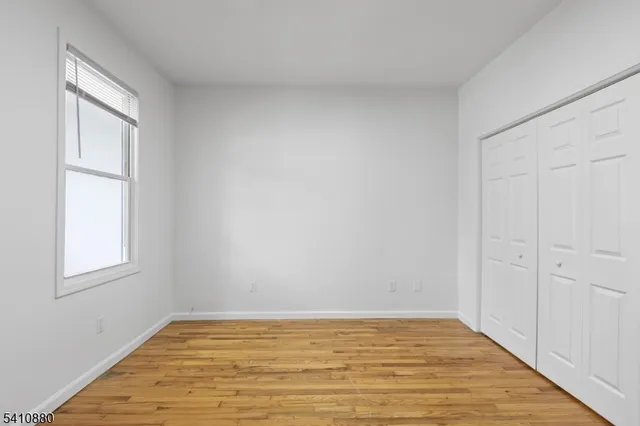 $2,400 | 552 Franklin Street, Unit 1, Elizabeth Port, NJ 07206