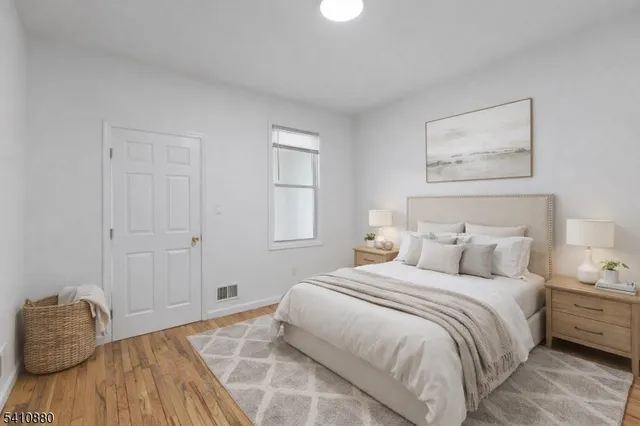 $2,400 | 552 Franklin Street, Unit 1, Elizabeth Port, NJ 07206