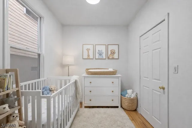 $2,400 | 552 Franklin Street, Unit 1, Elizabeth Port, NJ 07206