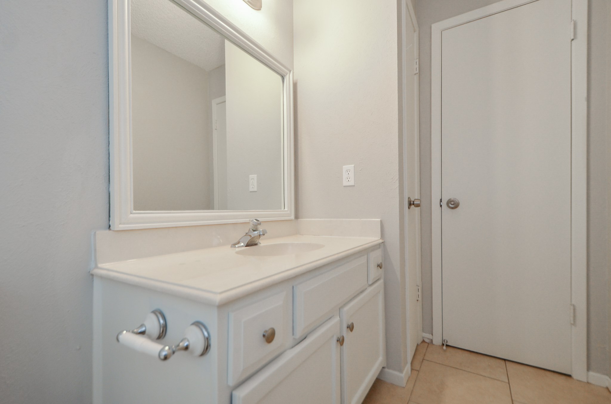 1853 Witte Road, Unit 27 Houston, TX 77080 - Photo 22 of 37 Gallery Image 22