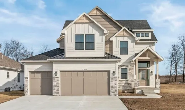 $579,900 | 1317 Larson Avenue, Warrensburg, MO 64093