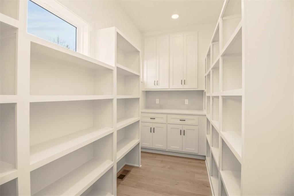 1317 Larson Avenue Warrensburg, MO 64093 - Photo 13 of 35