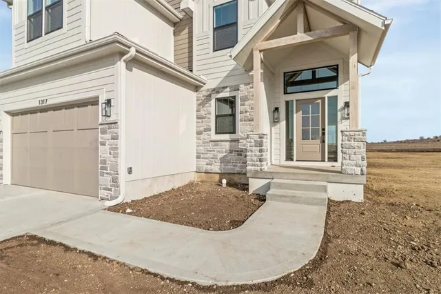 $579,900 | 1317 Larson Avenue, Warrensburg, MO 64093