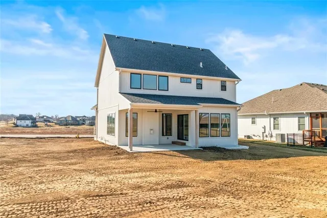 $579,900 | 1317 Larson Avenue, Warrensburg, MO 64093