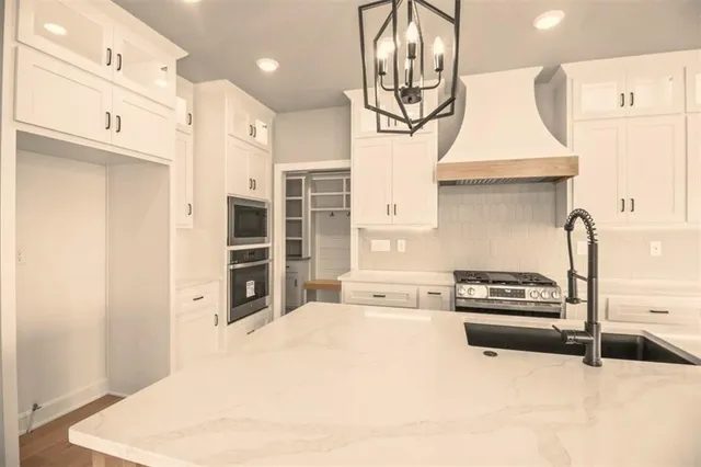 $579,900 | 1317 Larson Avenue, Warrensburg, MO 64093