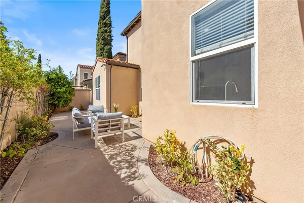 $4,800 | 94 Chantilly, Irvine, CA 92620