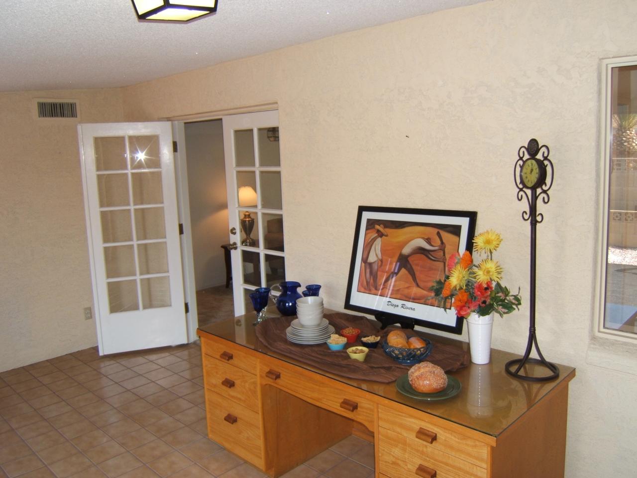 444 South Rochester Mesa, AZ 85206 - Photo 8 of 13 Arizona Room