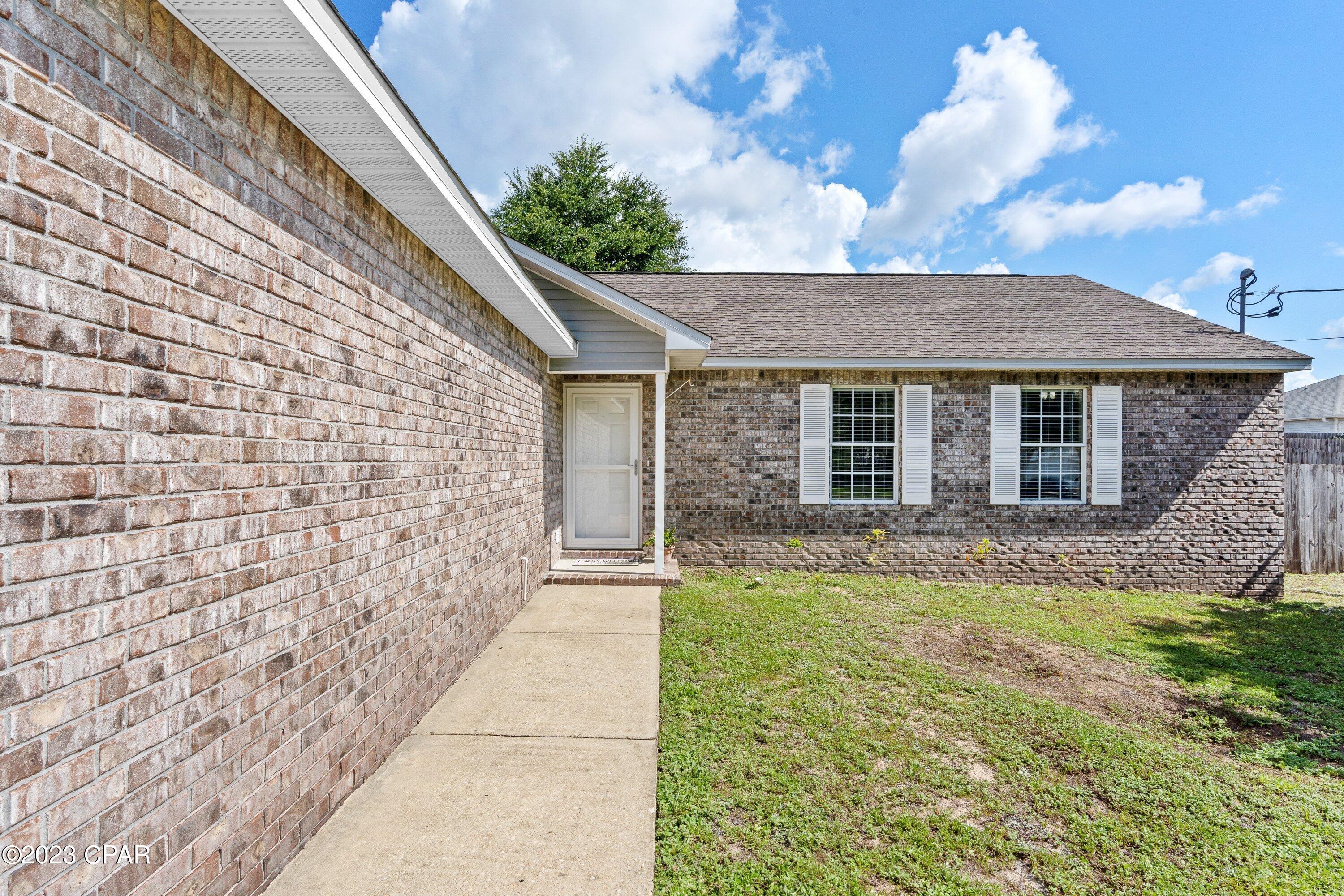 3119 Skyhawk Drive Crestview, FL 32539 - Photo 4 of 37