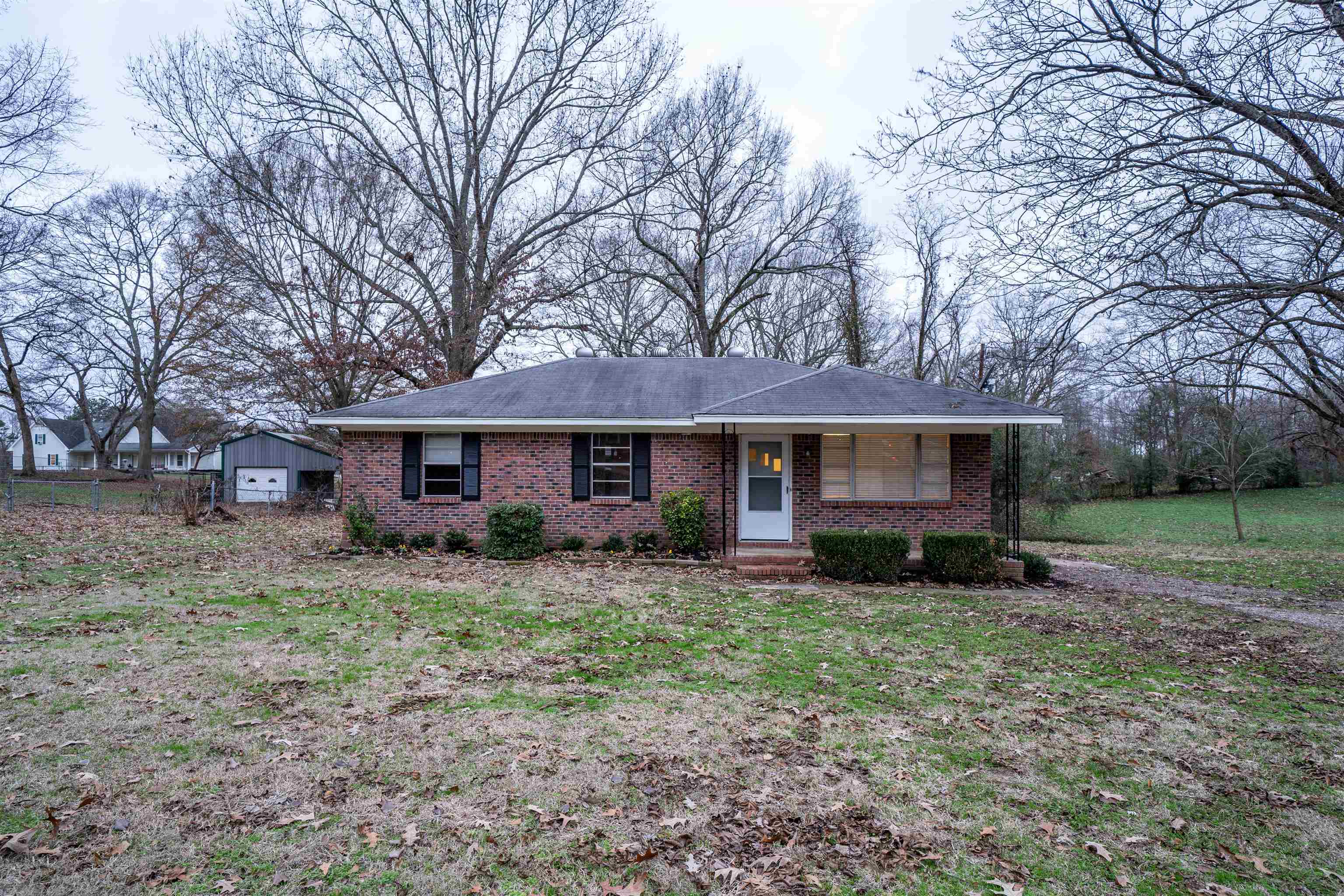 120 Dee Road Somerville, TN 38068 - Photo 1 of 11 Gallery Image 1