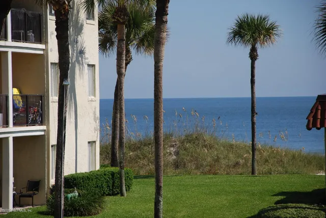 $1,900 | 2325 Costa Verde Boulevard, Unit 201, Jacksonville Beach, FL 32250