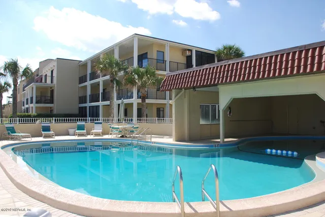 $1,900 | 2325 Costa Verde Boulevard, Unit 201, Jacksonville Beach, FL 32250