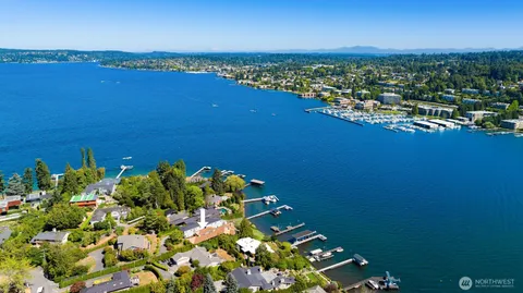 $8,700,000 | 4640 95th Avenue Northeast, Yarrow Point, WA 98004