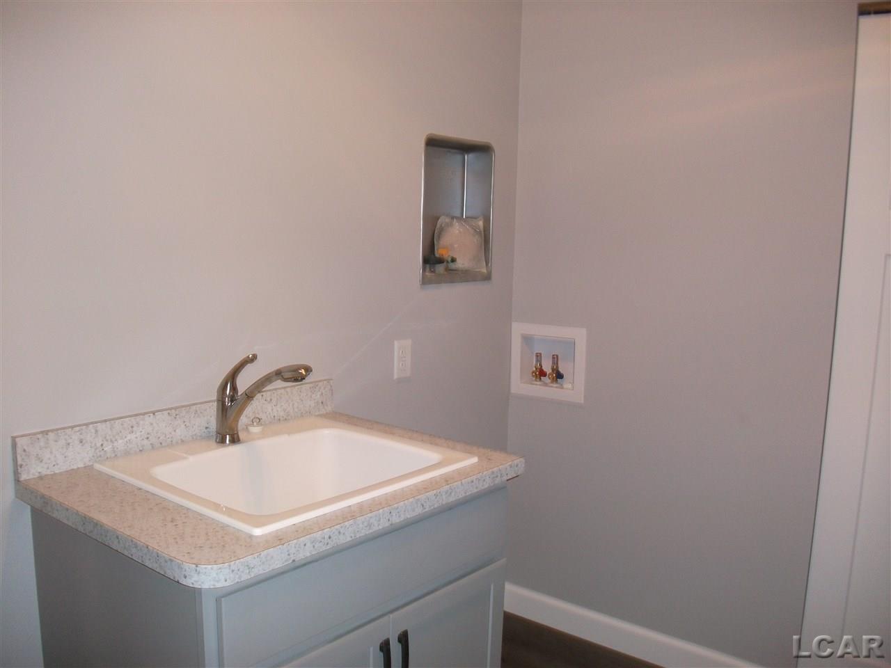 1615 Rivers Edge Court, Unit 14B Adrian, MI 49221 - Photo 2 of 18 Gallery Image 2
