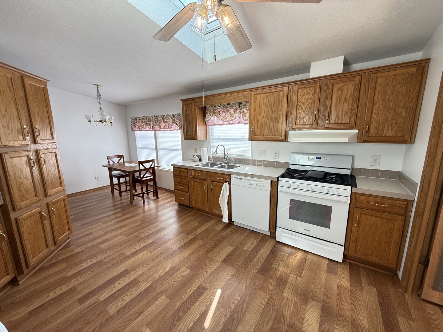 1055 Beechnut Circle Manteno, IL 60950 - Photo 12 of 26