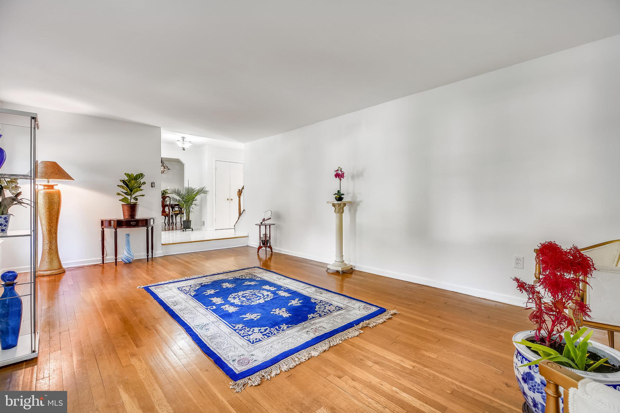 13605 Wagon Way Silver Spring, MD 20906 - Photo 6 of 41 Living Room with Wood Floors