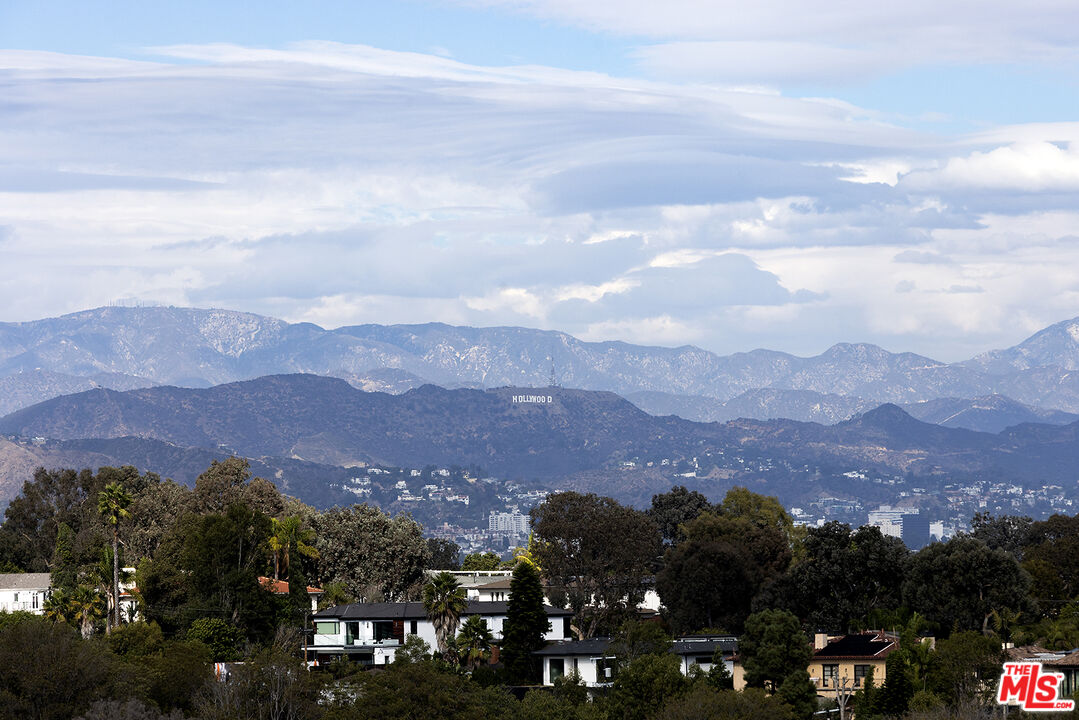 9919 Girla Way Los Angeles, CA 90064 - Photo 15 of 31 a view of city and mountain