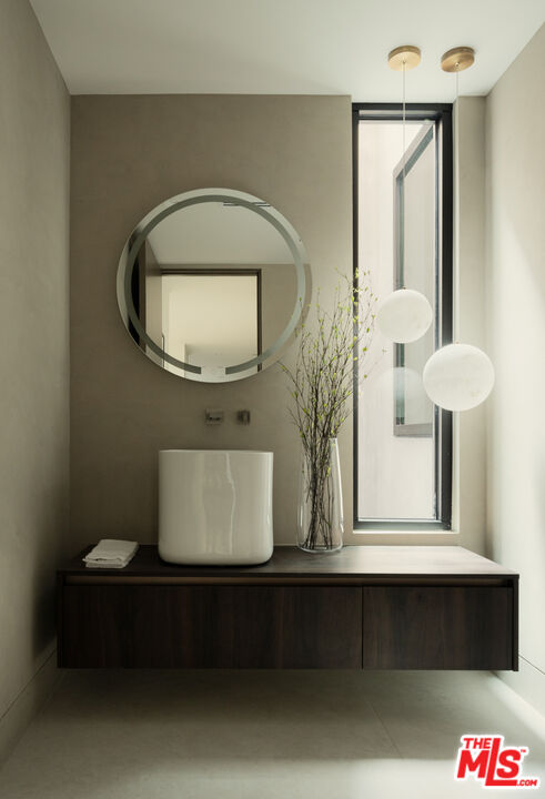 9919 Girla Way Los Angeles, CA 90064 - Photo 29 of 31 a view of staircase with a rug