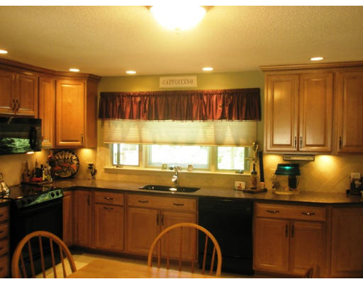 472 Dipping Hole Road Wilbraham, MA 01095 - Photo 3 of 15 Gallery Image 3