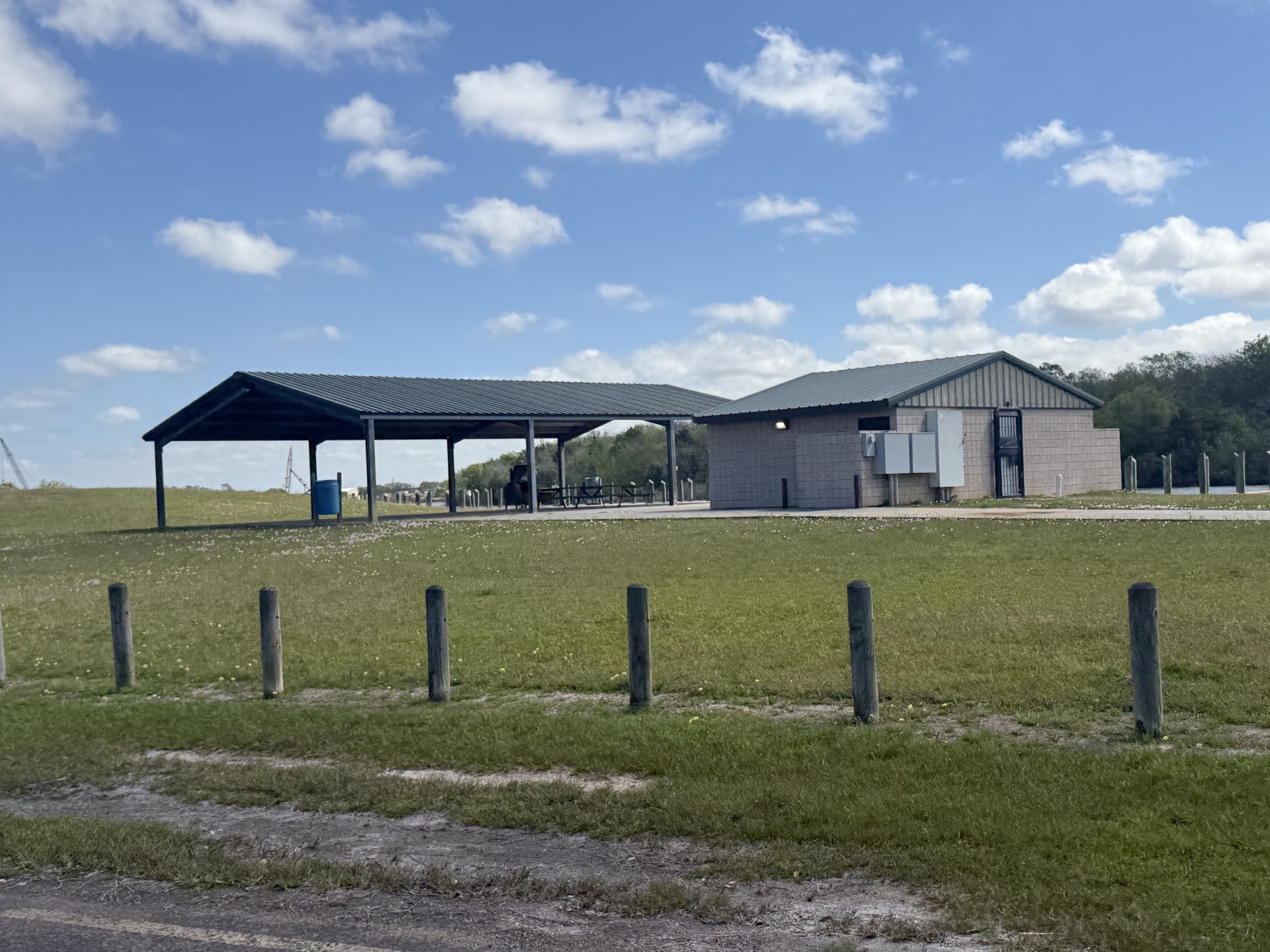 1 West Bayshore Road Anahuac, TX 77514 - Photo 4 of 9 Neighborhood pavillion