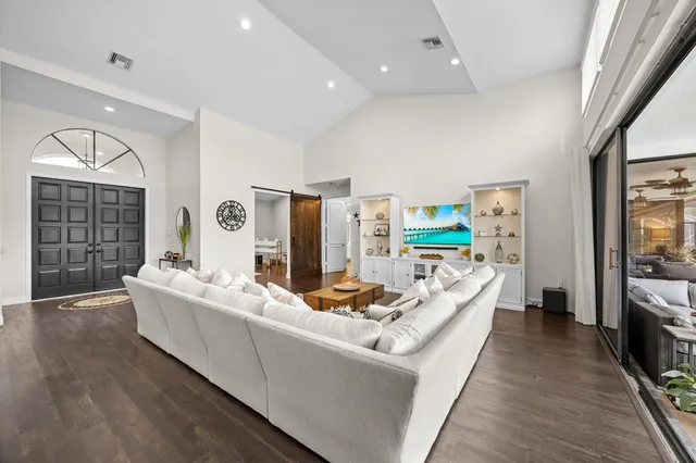 $990,000 | 17688 Charnwood Drive, Boca Raton, FL 33498