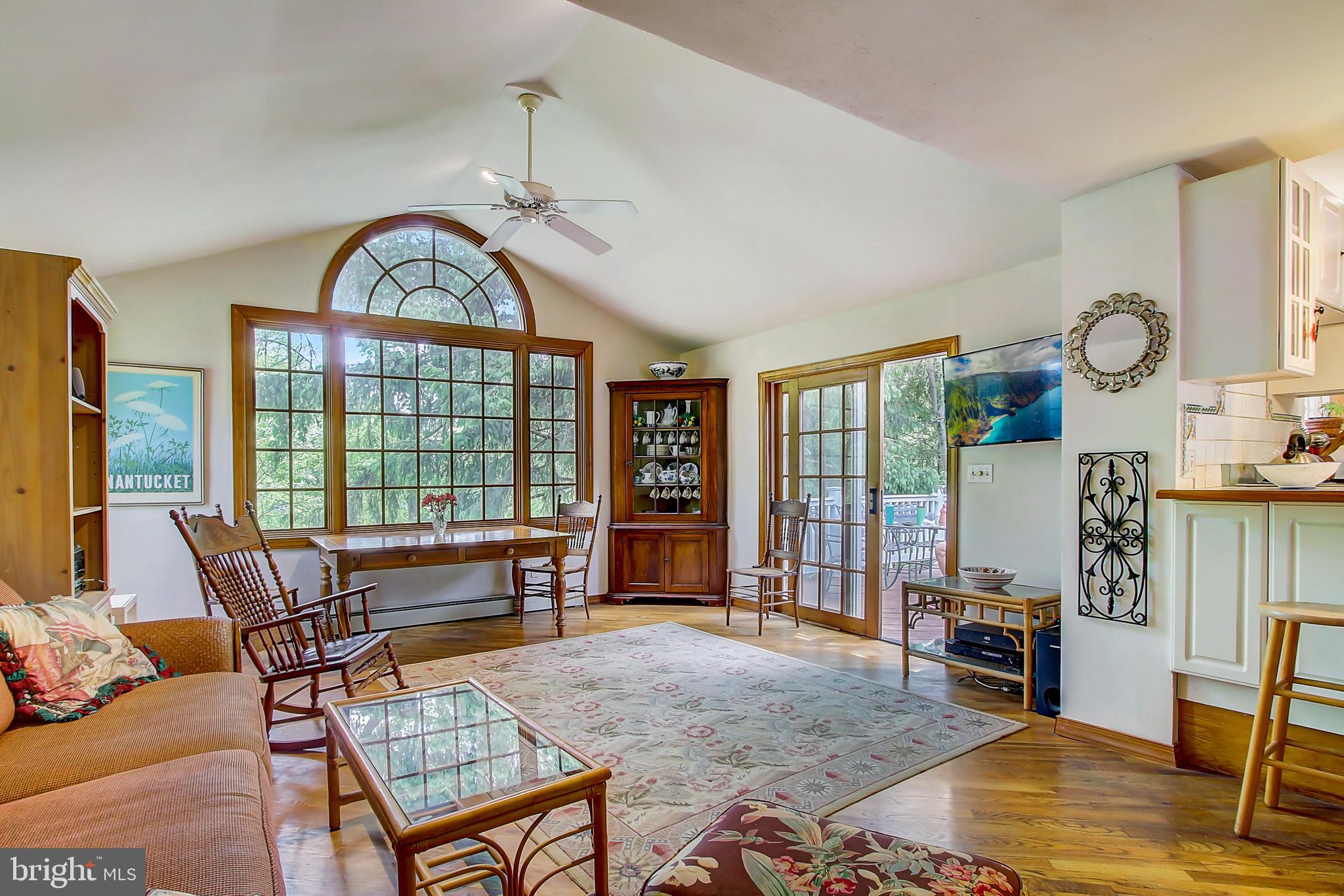 9051 Dunloggin Road Ellicott City, MD 21042 - Photo 12 of 59