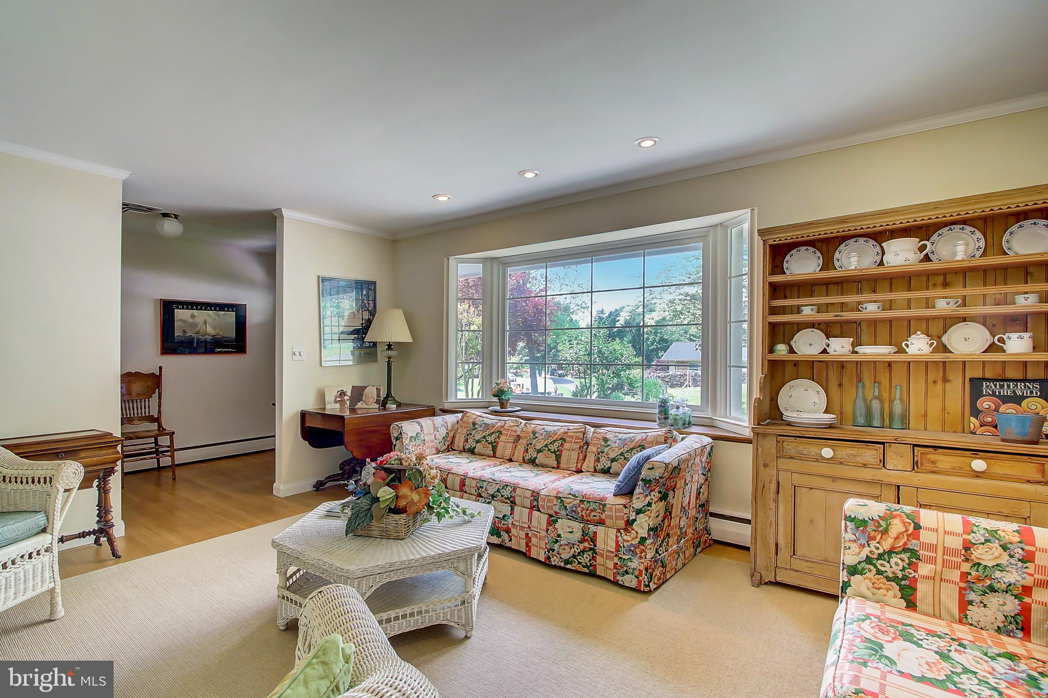 9051 Dunloggin Road Ellicott City, MD 21042 - Photo 3 of 59
