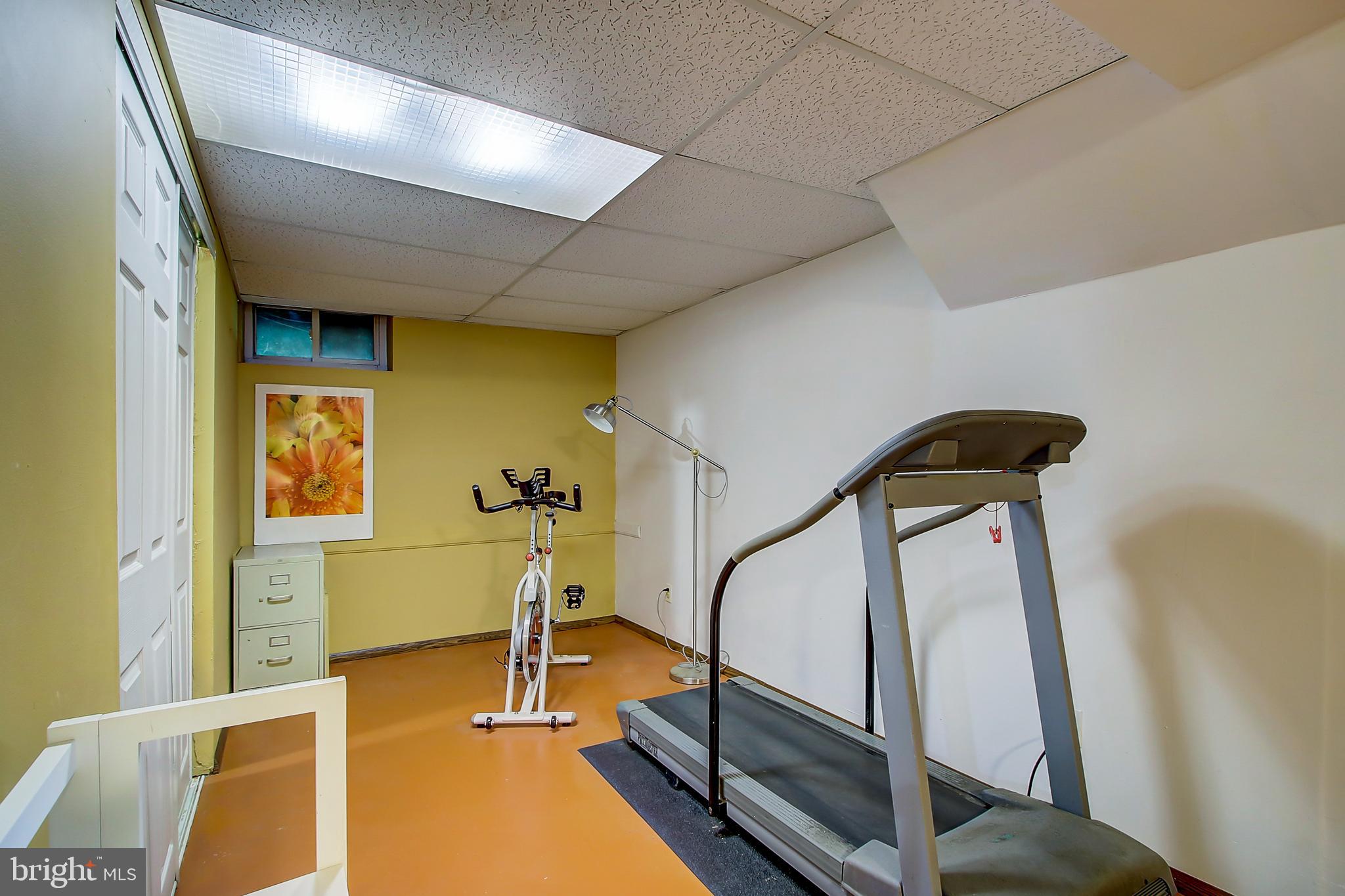 9051 Dunloggin Road Ellicott City, MD 21042 - Photo 47 of 59