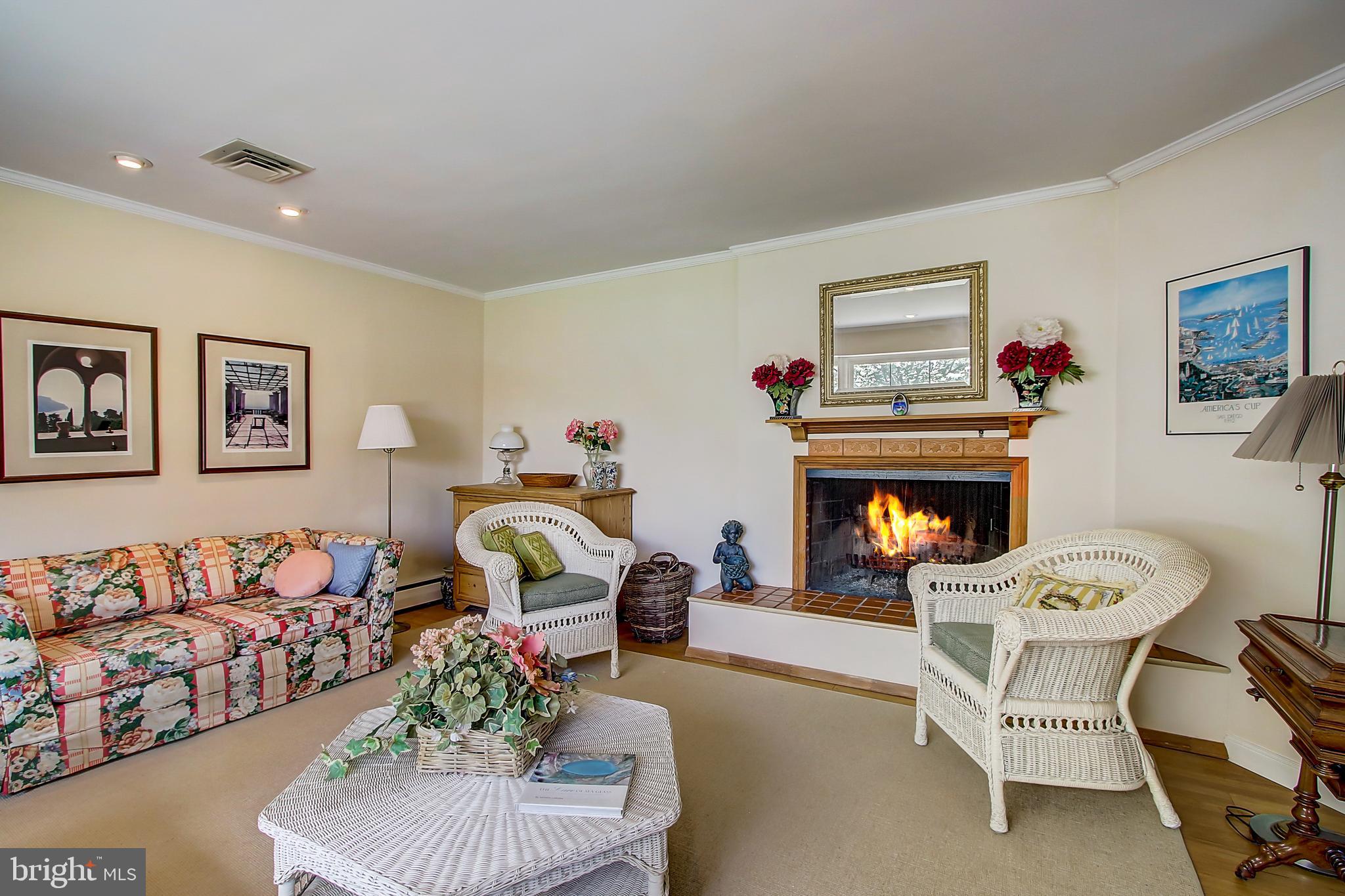9051 Dunloggin Road Ellicott City, MD 21042 - Photo 5 of 59