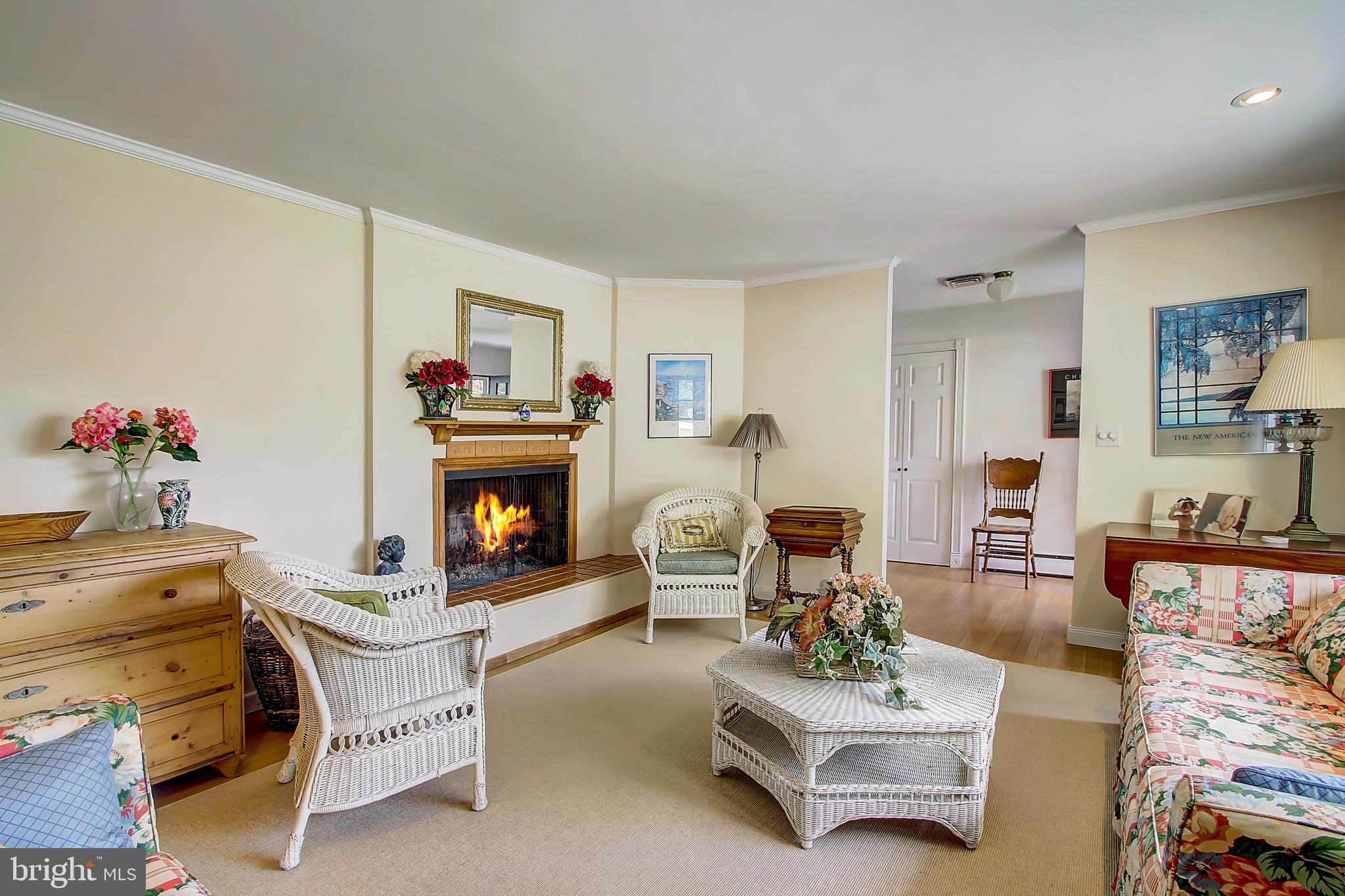 9051 Dunloggin Road Ellicott City, MD 21042 - Photo 7 of 59