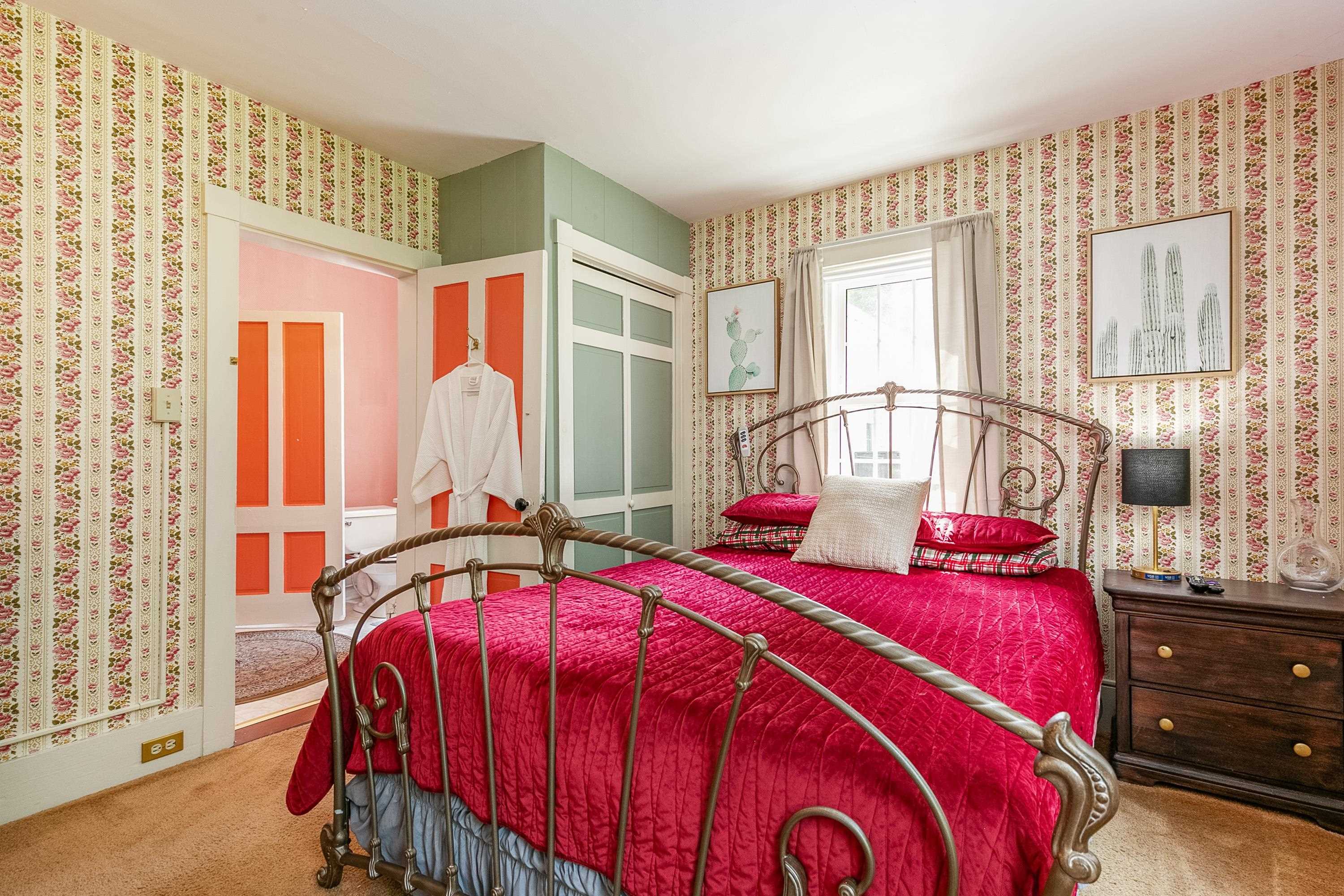 216 Gordon Hill Road New Hampton, NH 03256 - Photo 7 of 40