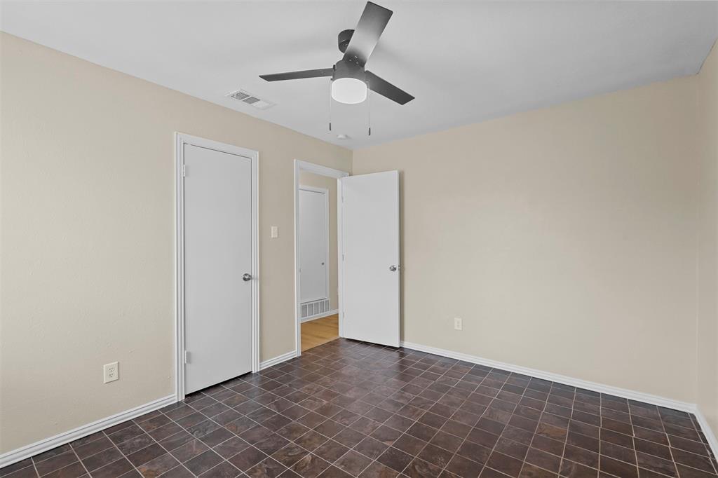 2801 Skyline Drive, Unit A Sansom Park, TX 76114 - Photo 11 of 16 a view of an empty room