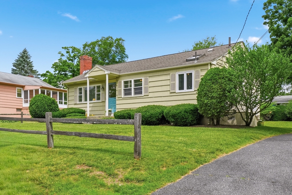 5 Antrim Road Framingham, MA 01701 - Photo 3 of 38