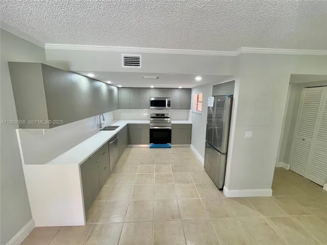 $2,800 | 10897 Northwest 7th Street, Unit 1429, Miami, FL 33172