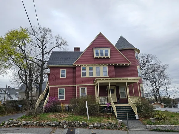 $2,000 | 45 Harvard Street, Unit 5 3, Lowell, MA 01851