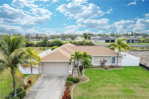 $449,999 | 1520 Northeast 2nd Terrace, Cape Coral, FL 33909