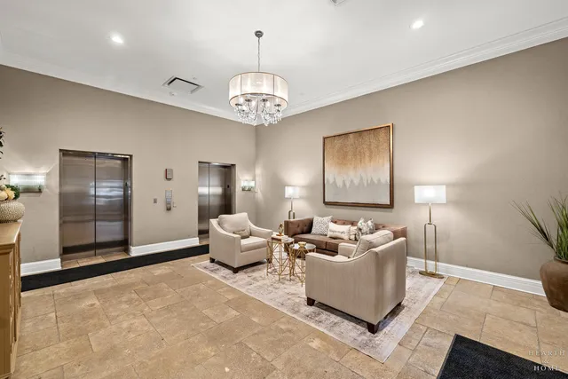 $425,000 | 151 West Wing Street, Unit 601, Arlington Heights, IL 60005