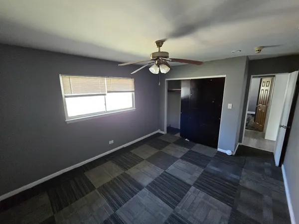 $2,300 | 722 North Center Street, Unit 103, Naperville, IL 60563