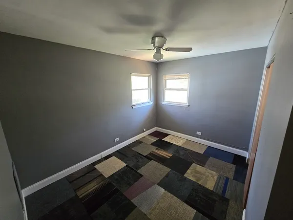 $2,300 | 722 North Center Street, Unit 103, Naperville, IL 60563